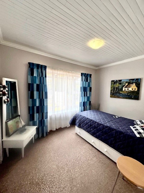 4 Bedroom Property for Sale in Herolds Bay Western Cape